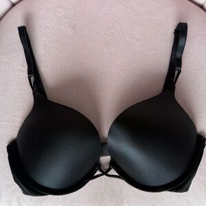 Victoria’s Secret Very Sexy Bombshell Add-2-Cups Smooth Push-Up Bra 32C Blac